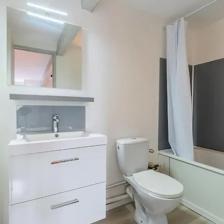 דירה Functional And Equipped