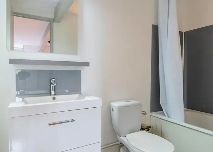 Apartment Functional And Equipped